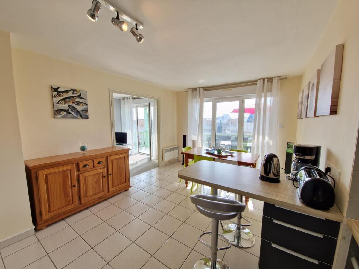 Appartement Avec Piscine, Tennis & Balcon, Centre-Ville Chatelaillon-Plage, 6 Pers, 2 Ch - Fr-1-706-17 エクステリア 写真